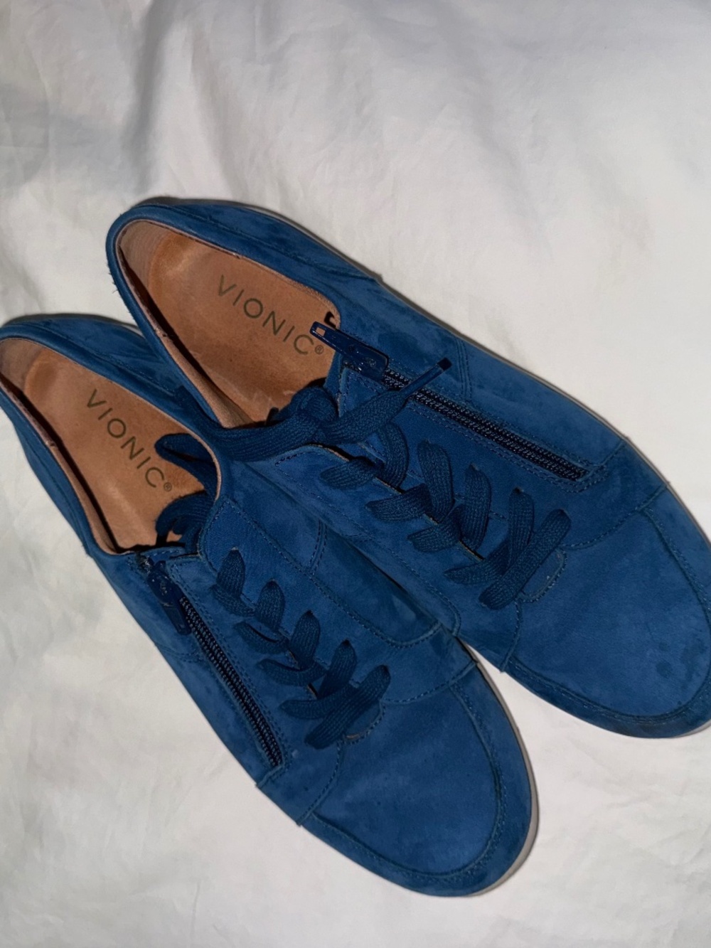 Vionic Abigail Lace and Zip Up Sneaker - Blue Women's 9 US